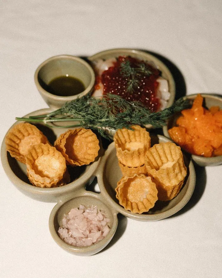 inapickle supper club’s famous kueh pie tee