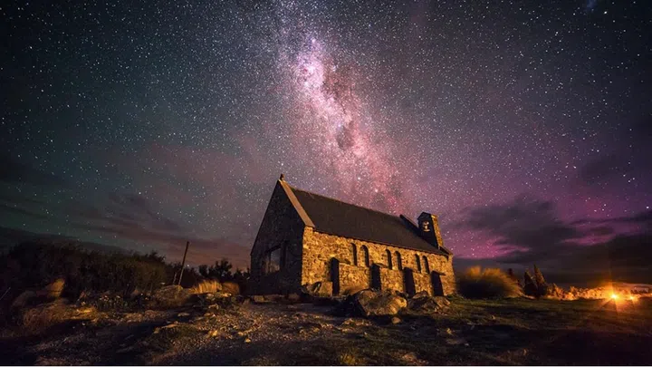 LAKE TEKAPO, NEW ZEALAND