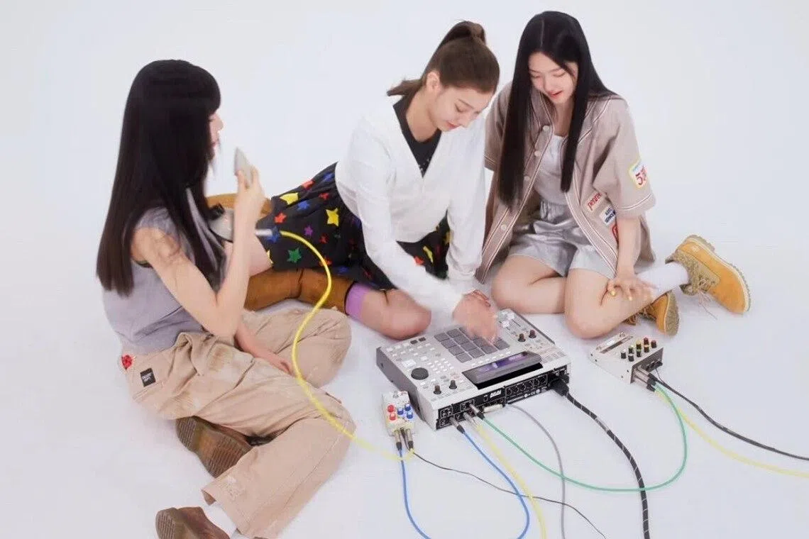 HYBE's New Label ABD Reveals 7-Member Girl Group TUIDE, Debuting in 2026