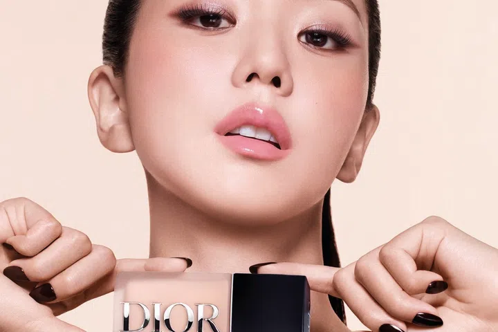 Dior Forever Skin Wear Jisoo