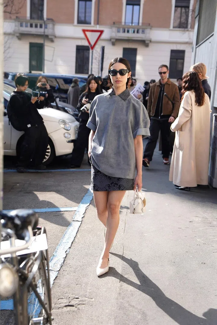 street style short skirt