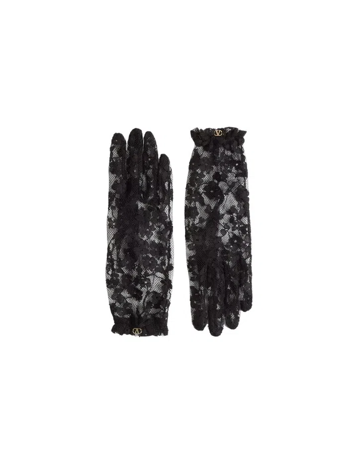 lace gloves valentino nosferatu outfit goth