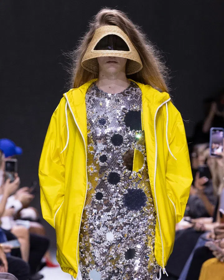 prada spring summer 2025 visor