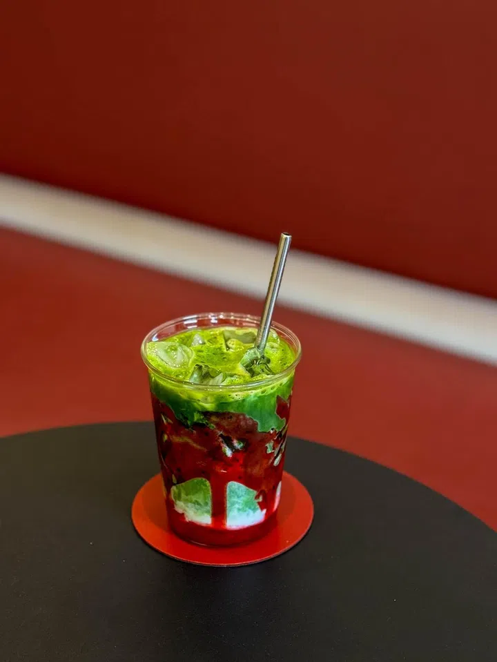Echo Strawberry Matcha