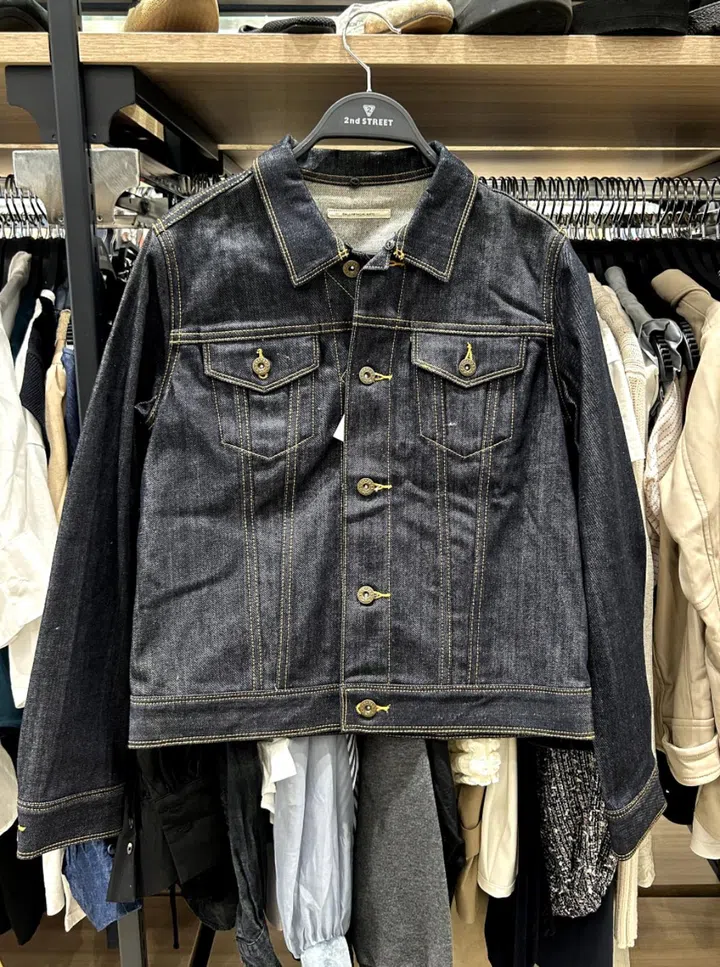 gallarda galante 2nd street sg thrift store
