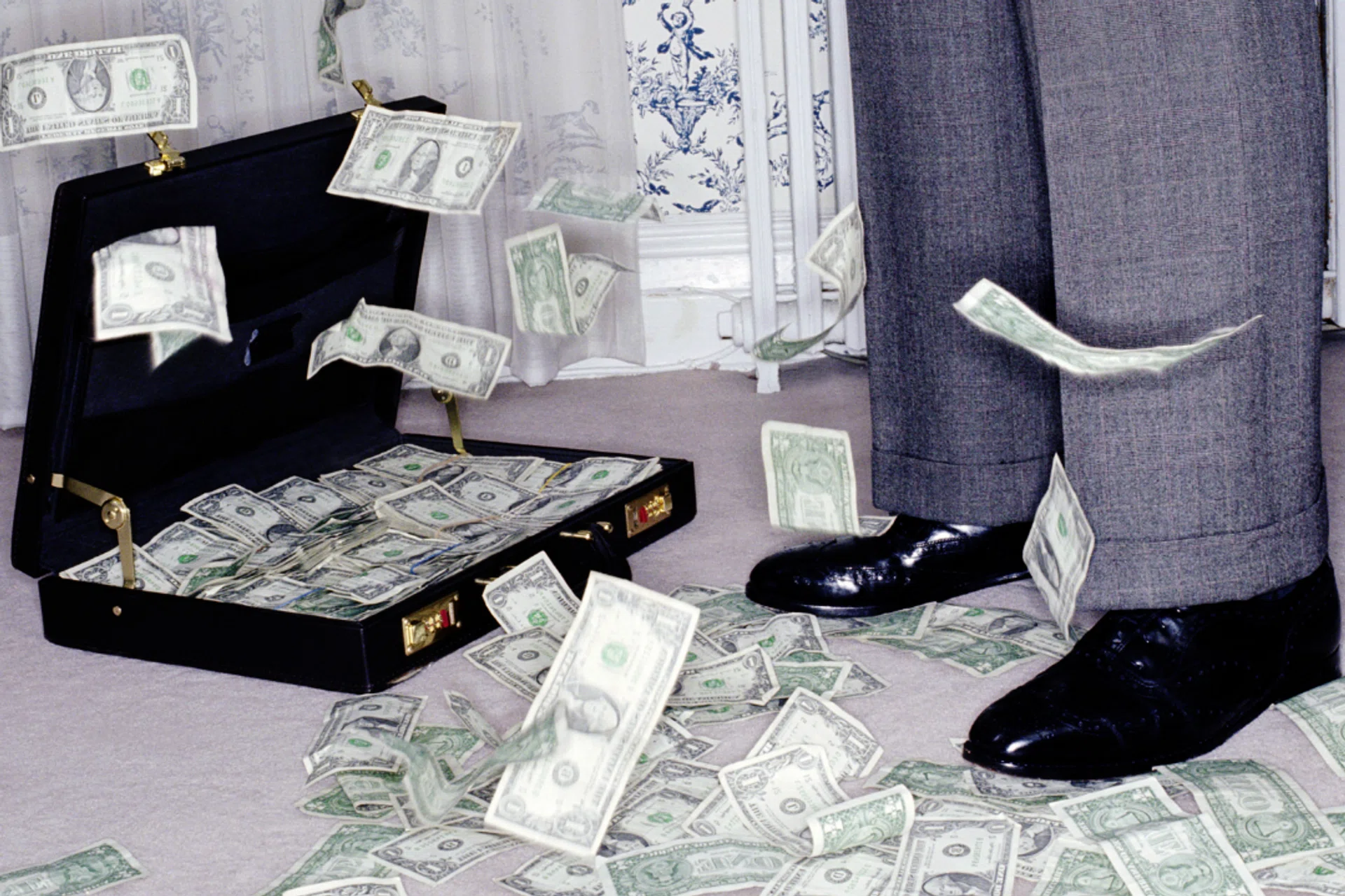 How to negotiate your salary as a fresh graduate: GYST F ZINE