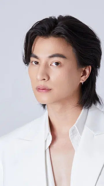 Gulf Kanawut and Prim Chanikarn to Grace GRAFF’s 65th Anniversary Exhibition in Singapore 