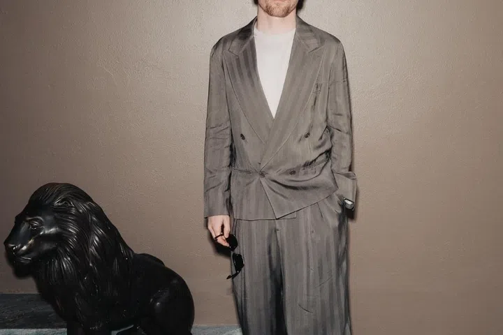 jack o connell  Giorgio Armani milan fashion week 