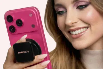 Huda Beauty Easy Bake Pressed Powder Phone Grip Singapore