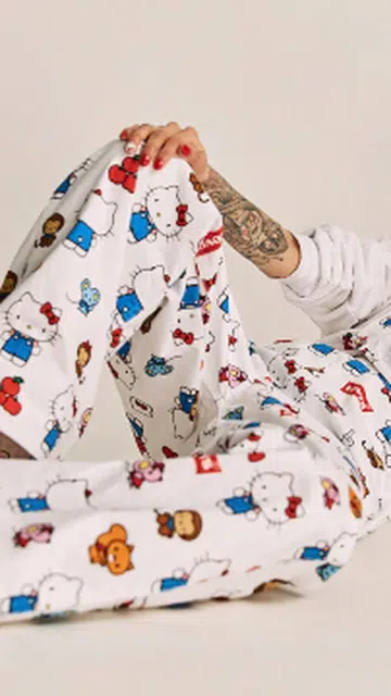 levi's hello kitty