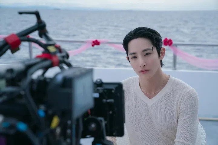 lee soohyuk boyfriend on demand netflix drama 2026 cast