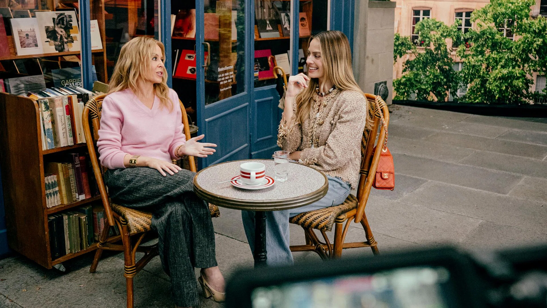 Margot Robbie Kylie Minogue Chanel 25 bag campaign photoshoot behind the scenes