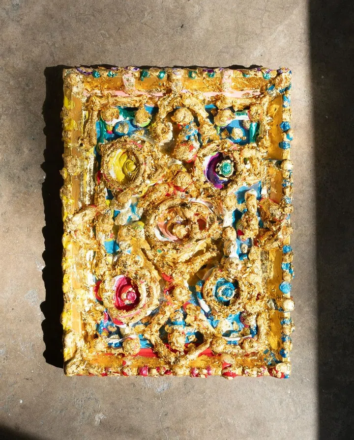 a shimmering gold artwork by japanese artist Keiko Moriuchi for Art Again’s show during Singapore art week 2026.