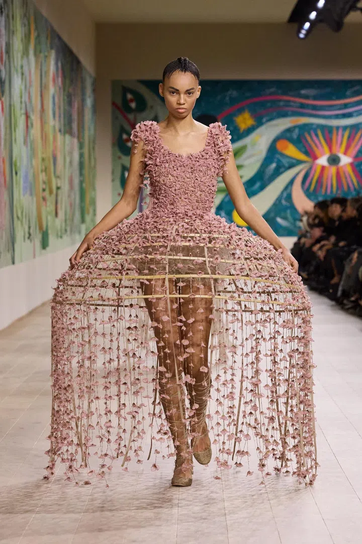 dior spring summer haute couture 2025 runway