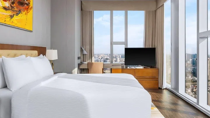 Ho Chi Minh Hotels Sedona Suites