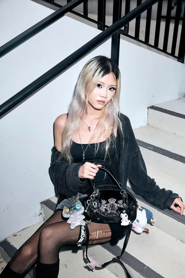 fzine people cam gen z ai