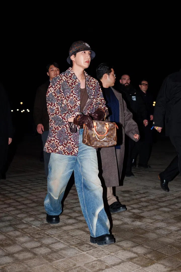jhope bts louis vuitton paris fashion week bts style bts best fashion moments bts red carpet looks
