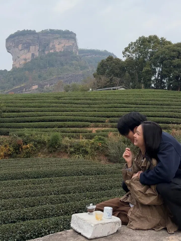 wuyishan china fujian girl in love tea slow living lifestyle