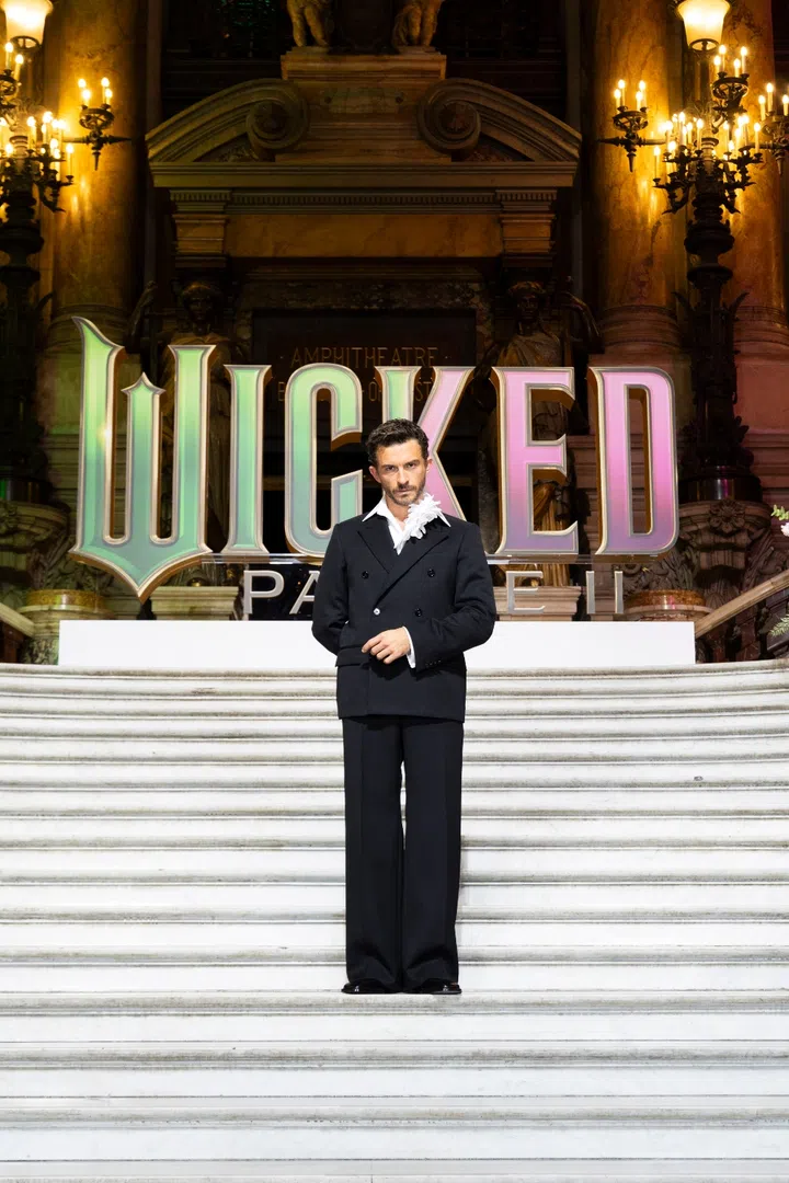 Wicked For Good World Tour Paris premiere Jonathan Bailey Balenciaga