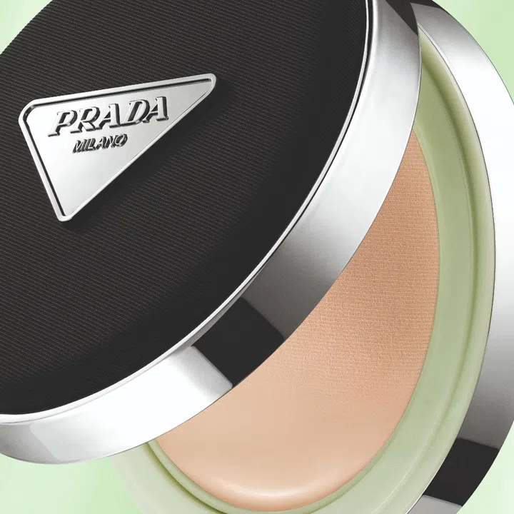 Prada Reveal Mesh Cushion Foundation
