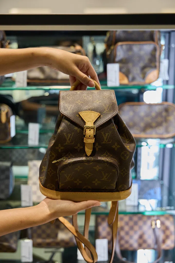 louis vuitton lv bag second hand thrift 2nd street thrift store sg