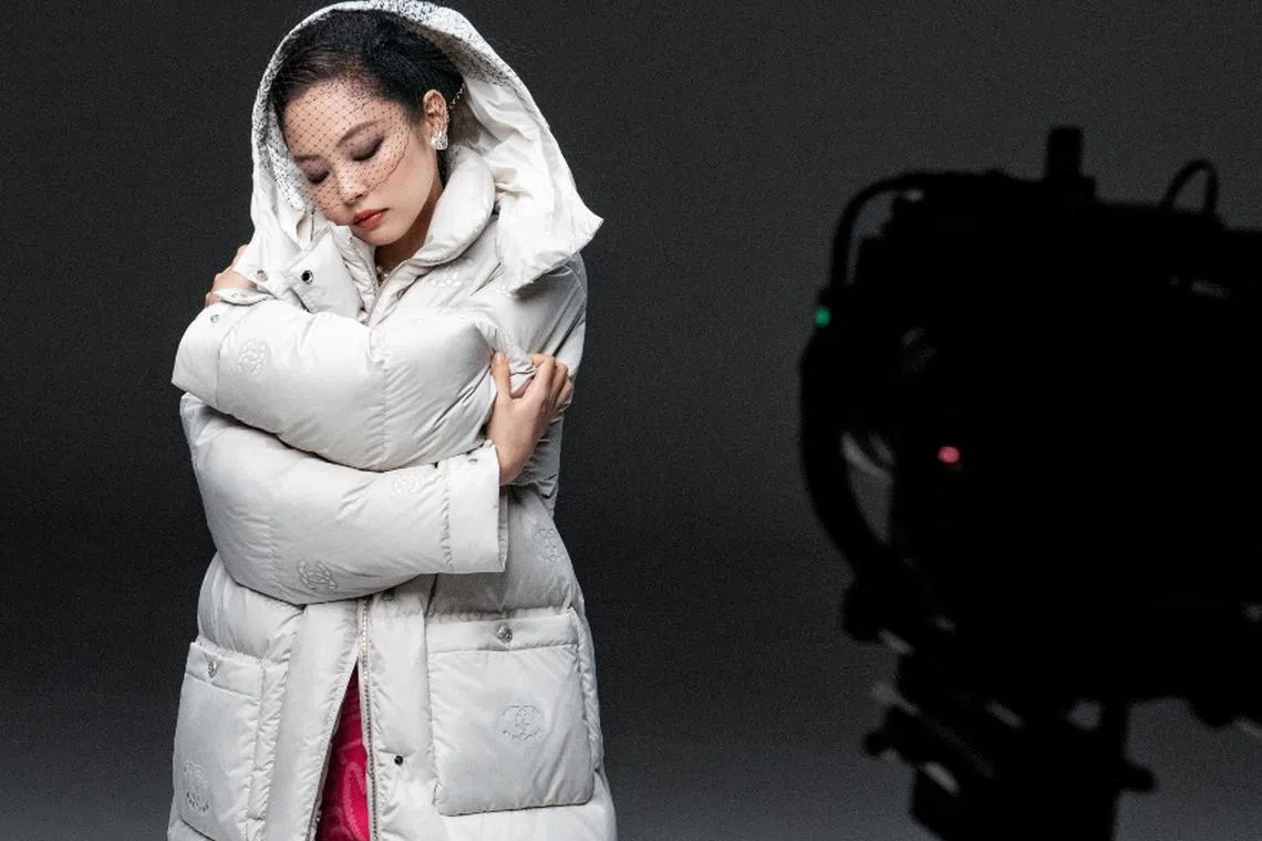 Peep The Making Of Blackpink's Jennie Coco Neige Campaign For Chanel ...