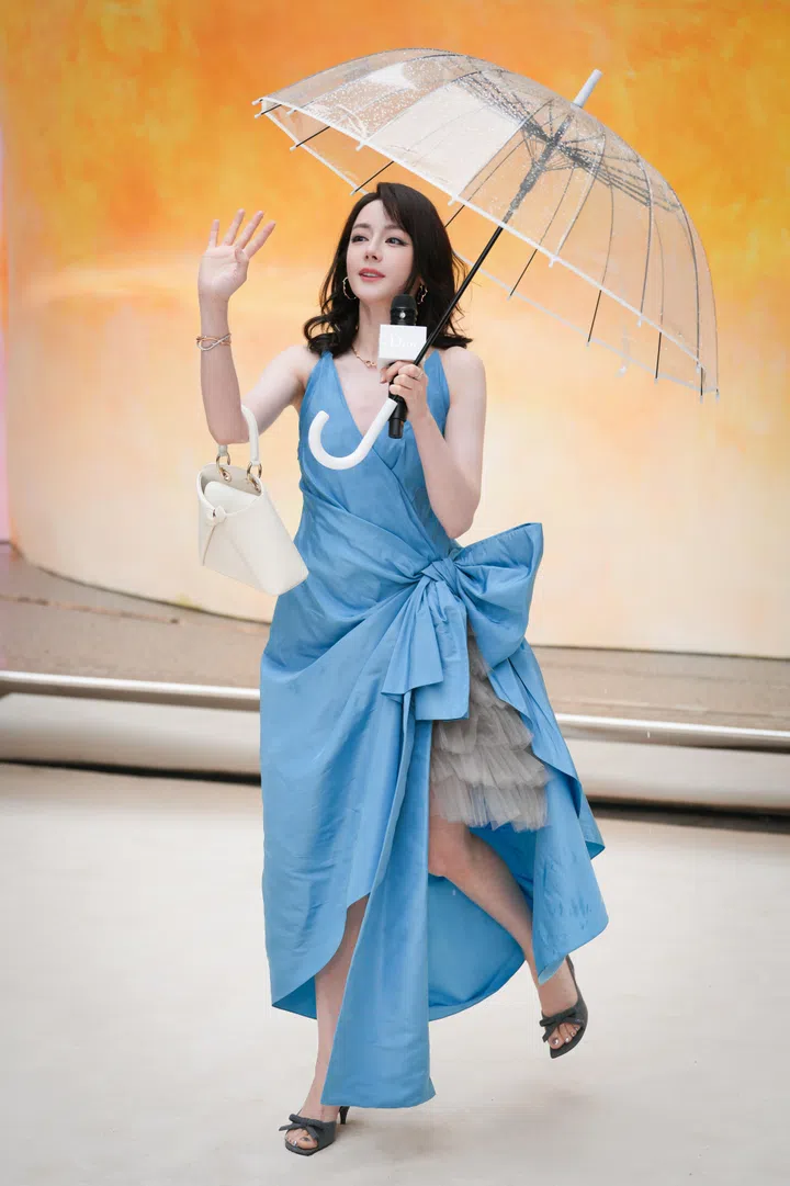 Dilraba Dilmurat Dior 2026 Fall collection dessert pop-up boutique