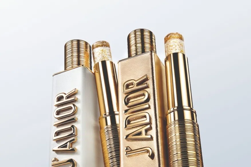 No Spills, No Stress: The Best Solid Perfumes for Travel in 2025 ...
