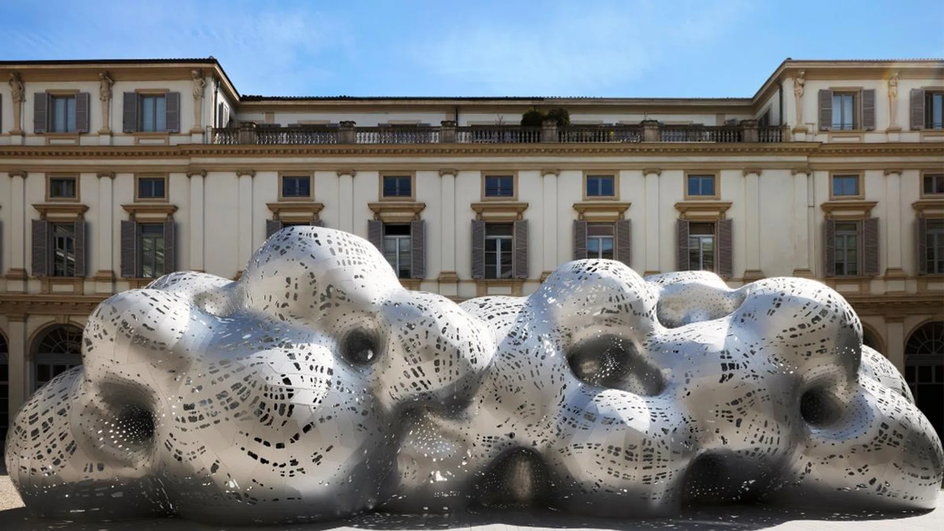 Louis Vuitton tapped on famed architect Marc Fornes for an interpretation of the maison's "nomadic architecture" philosophy. Credit: Louis Vuitton
