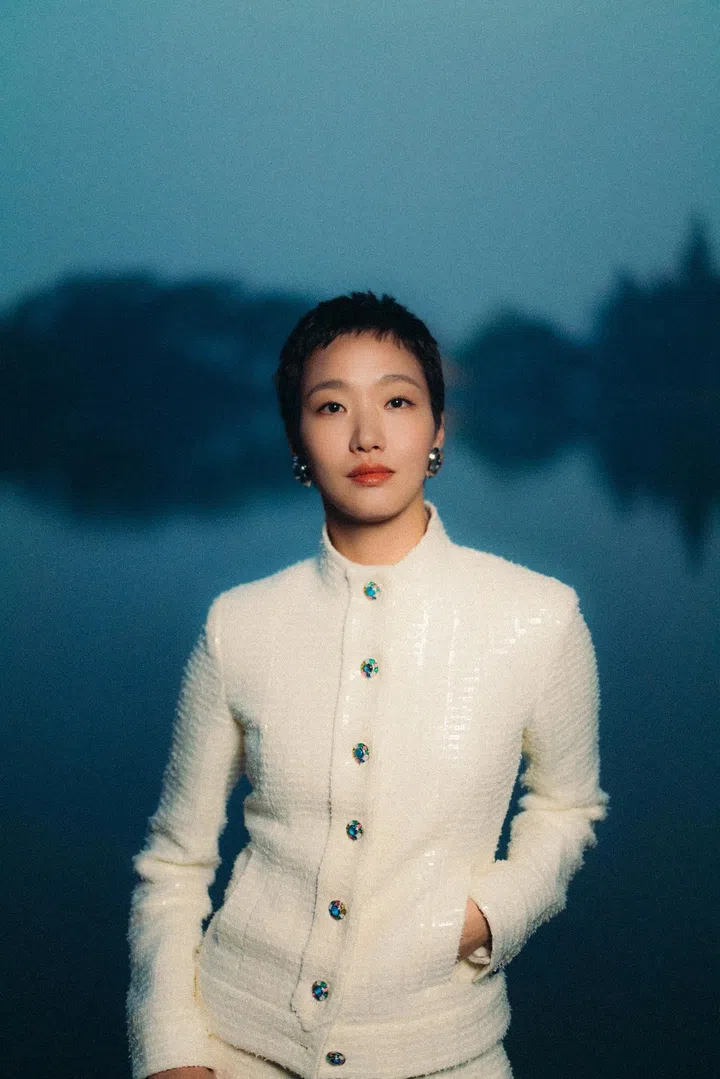 chanel metiers d'art 2024/2025 hangzhou show kim go eun