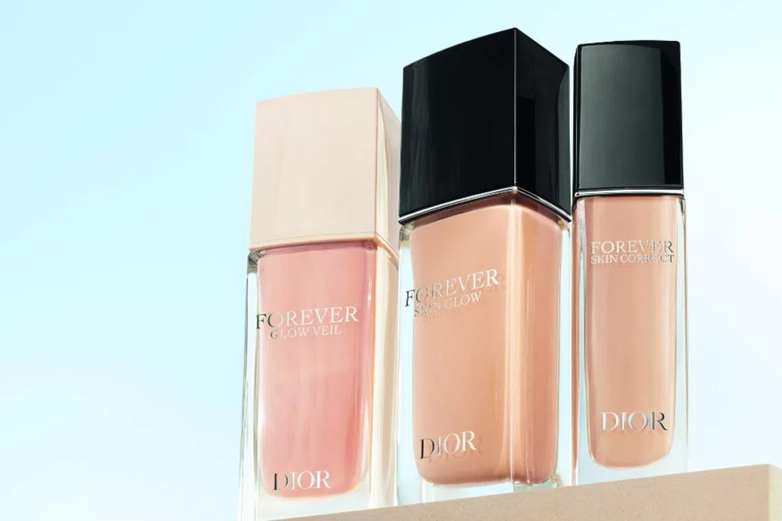 Dior forever skin glow とglow veilのセット Dior Forever Skin Glow