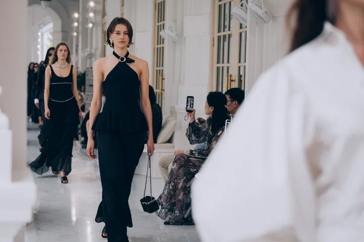 Chanel cruise 2026 show singapore