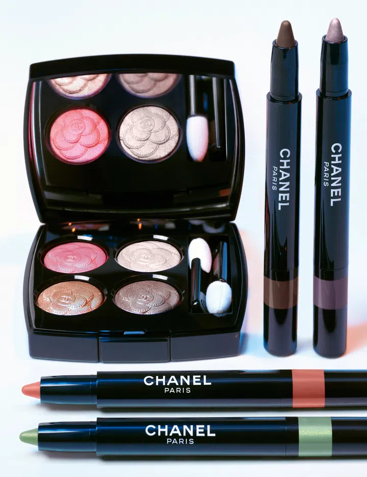 chanel beauty camelia futura eyeshadow and eyesticks