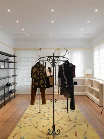 Shanghai fashion boutiques clothes shopping