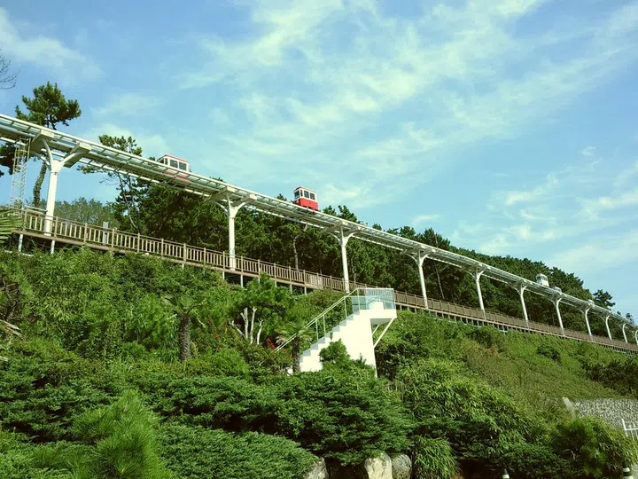 Haeundae Beach Train is a sightseeing train and world's first battery-charged eco-friendly train. It operates a total of 6 stops along the scenic coastline from Mipo to Songjeong in 4.8km.