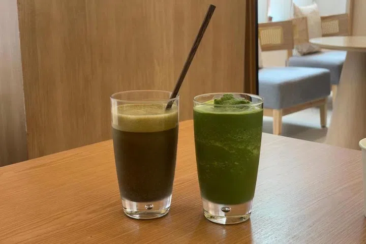 Iced Shiro Matcha Latte with oat milk (left) and Ice Blended Matcha with fresh milk from Hvala.