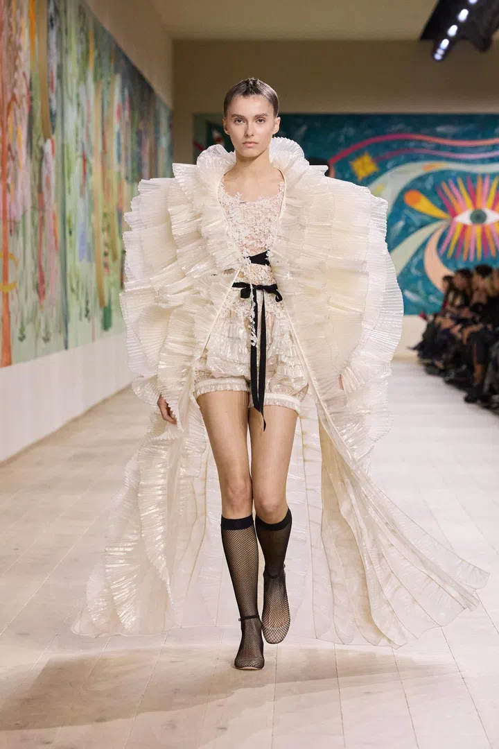 dior spring summer haute couture 2025 runway