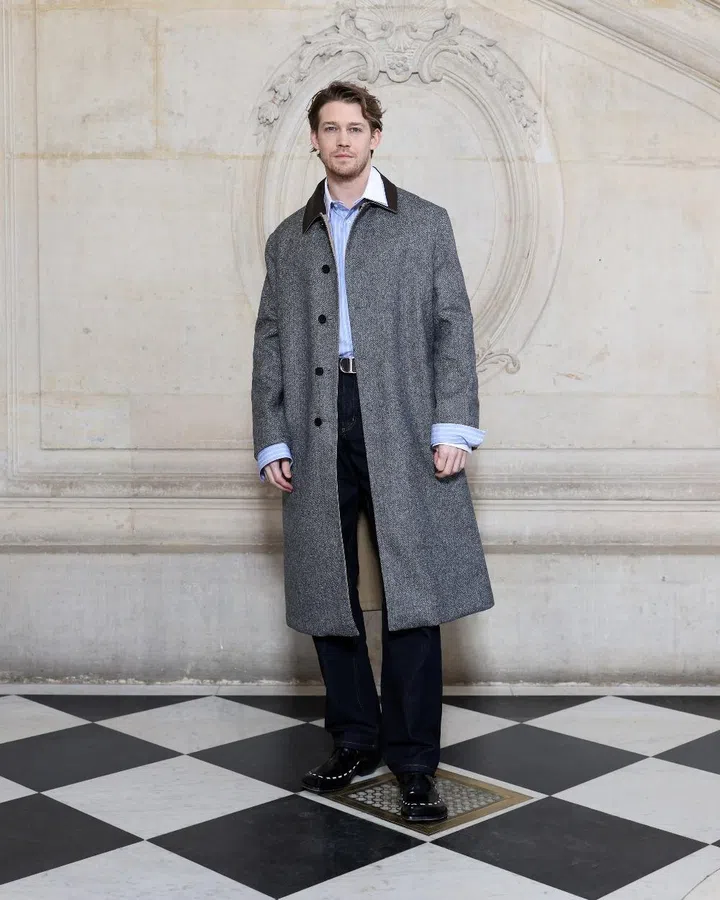 joe alwyn dior mens paris fashion week 2026
