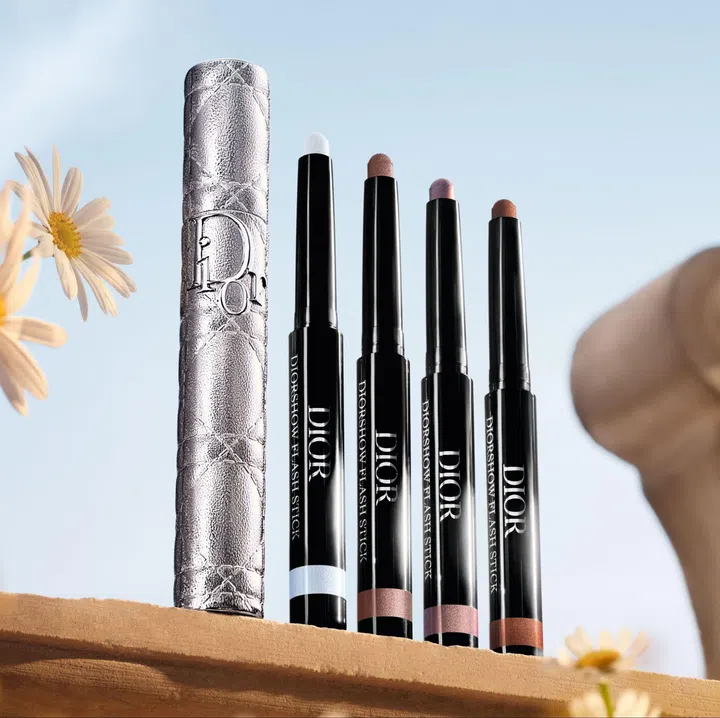 Dior Dioriviera Summer 2026 makeup - Diorshow Flash Stick eyeshadow