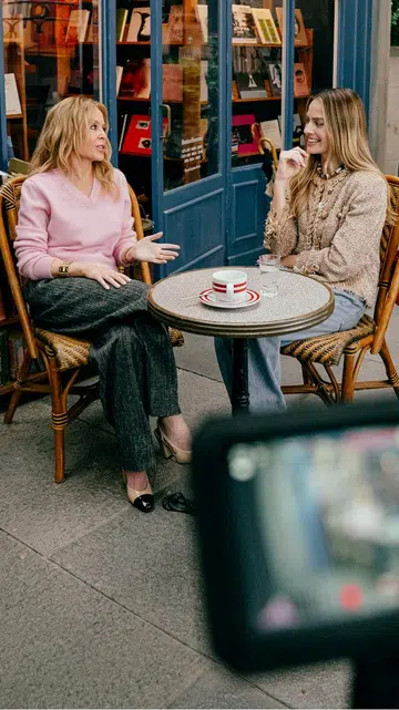 Margot Robbie Kylie Minogue Chanel 25 bag photoshoot behind the scenes