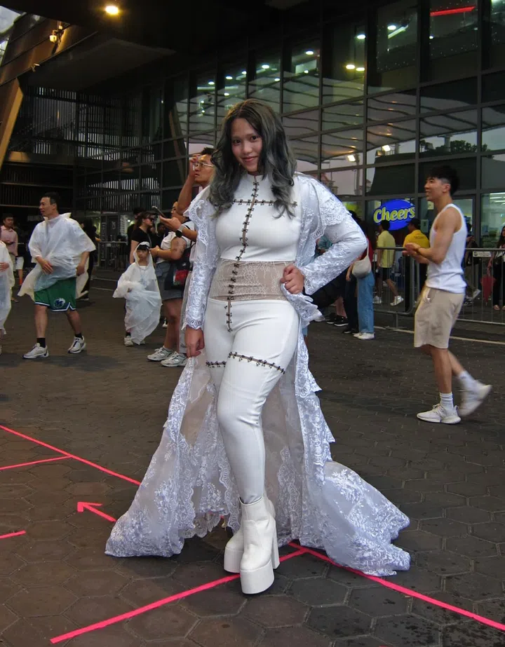 lady gaga mayhem outfit inspo concert sg