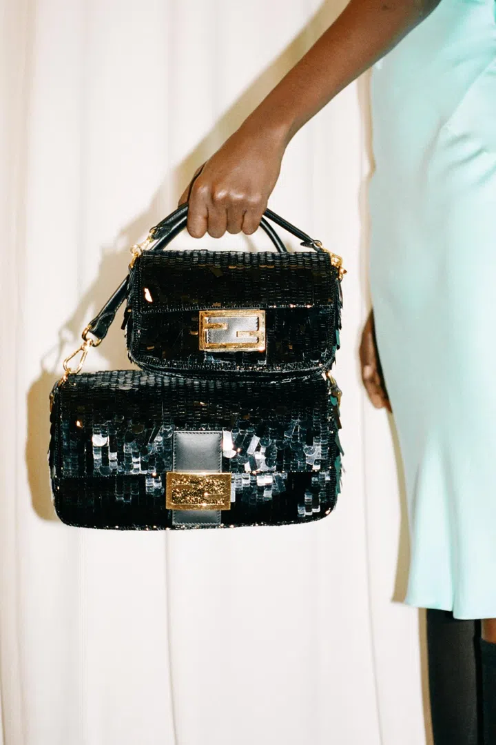 fendi baguette bag