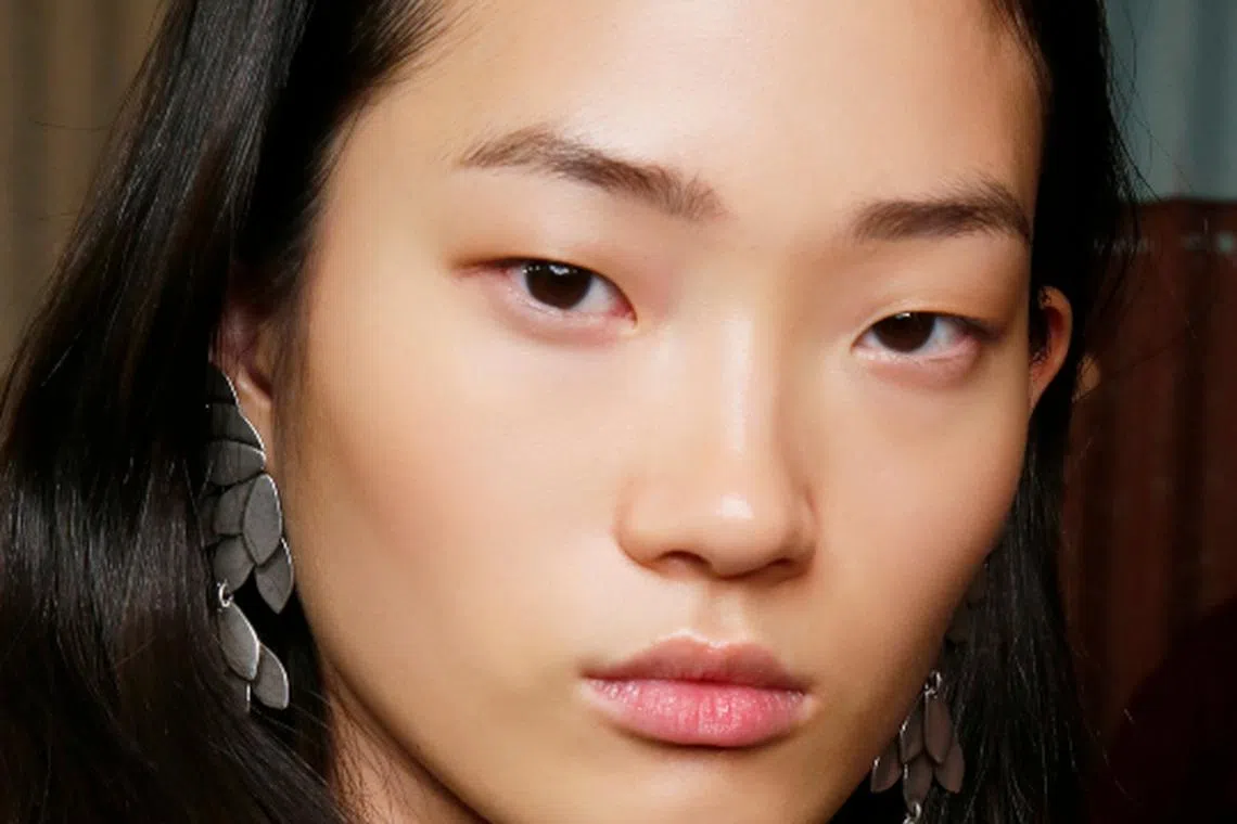 Achieve Acne-Free Skin And Voluminous Hair This Festive Season | FZINE ...