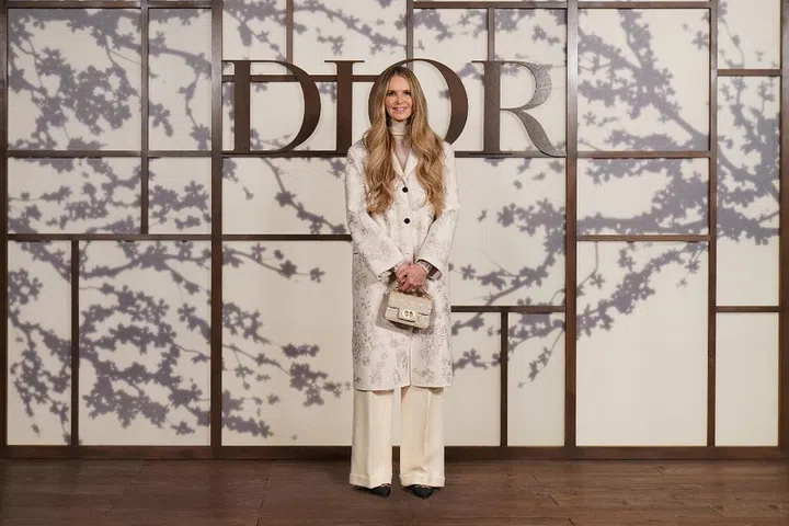 Dior Japan Elle Macpherson