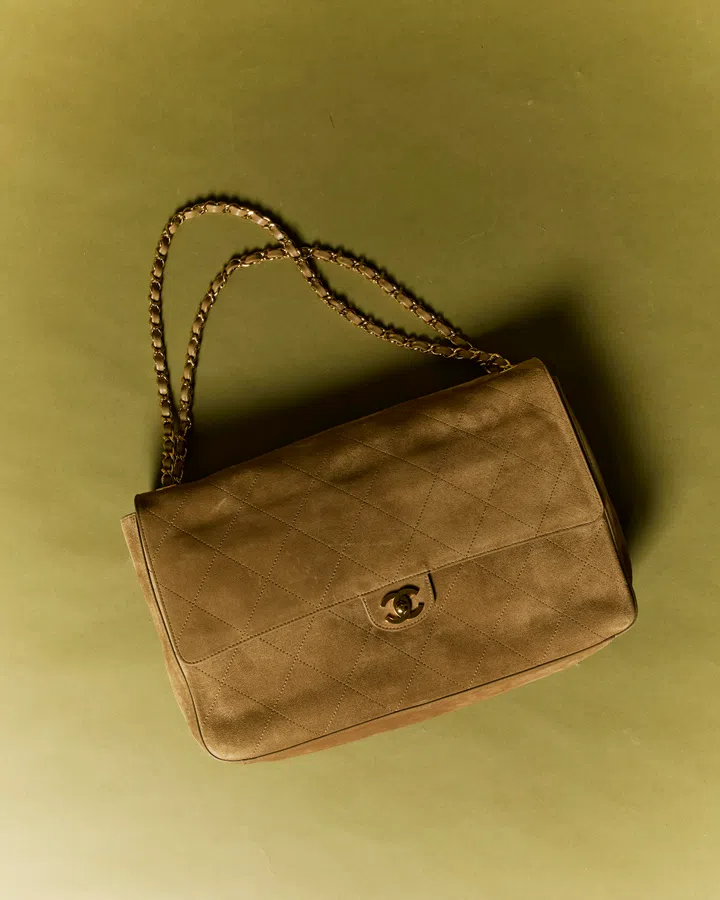 Chanel Suede maxi flap bag with metal chain shoulder strap