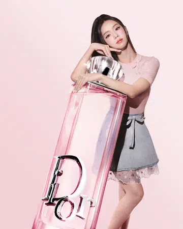 Dior addict lip oil fragrance perfume Jisoo