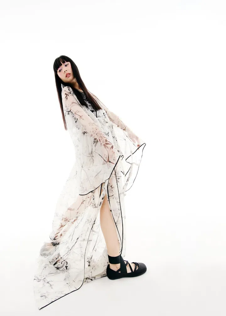 Fall Winter 2025 floral motifs trend