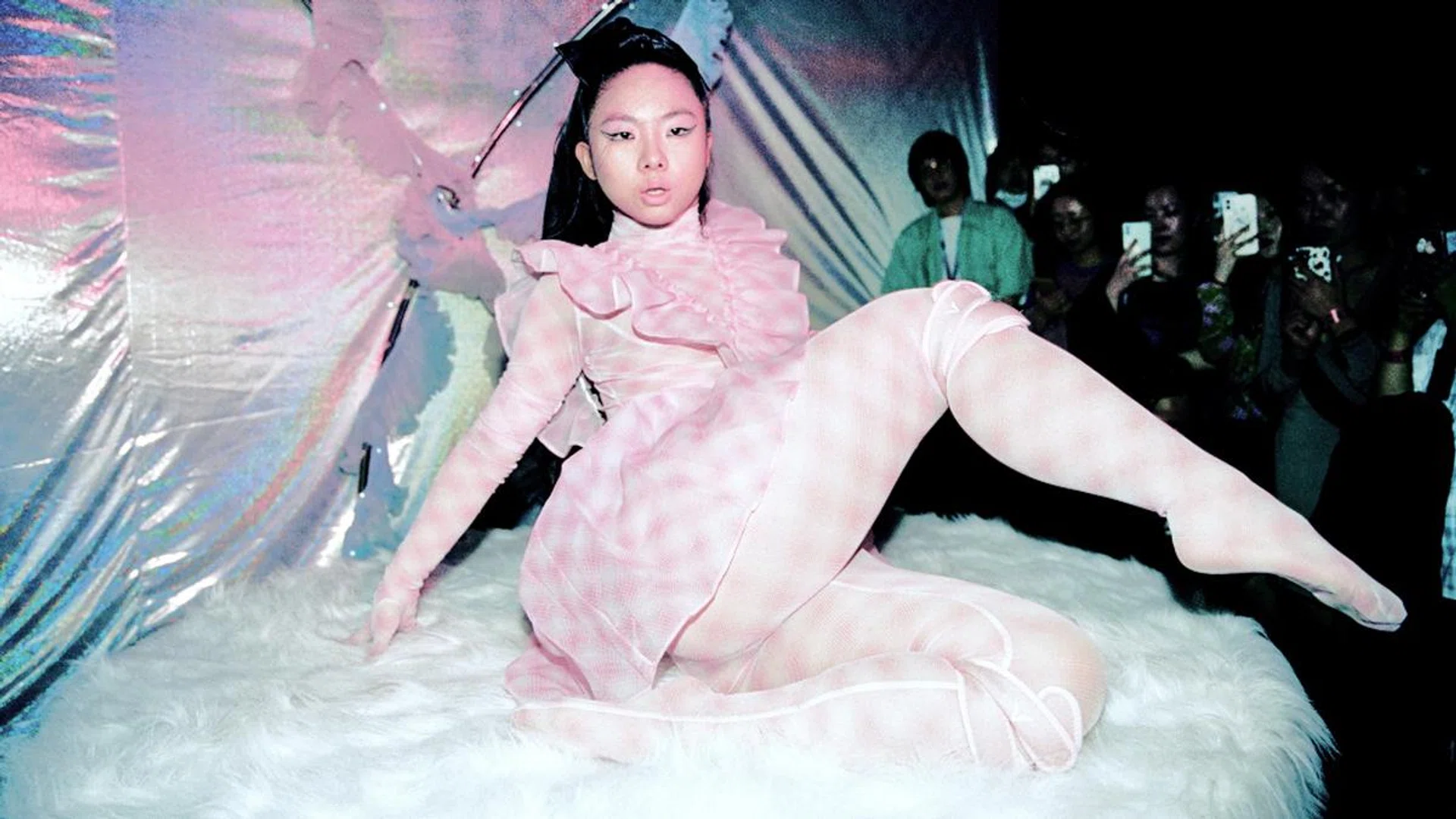 Strike a pose. Credit: Hu Jia Ling