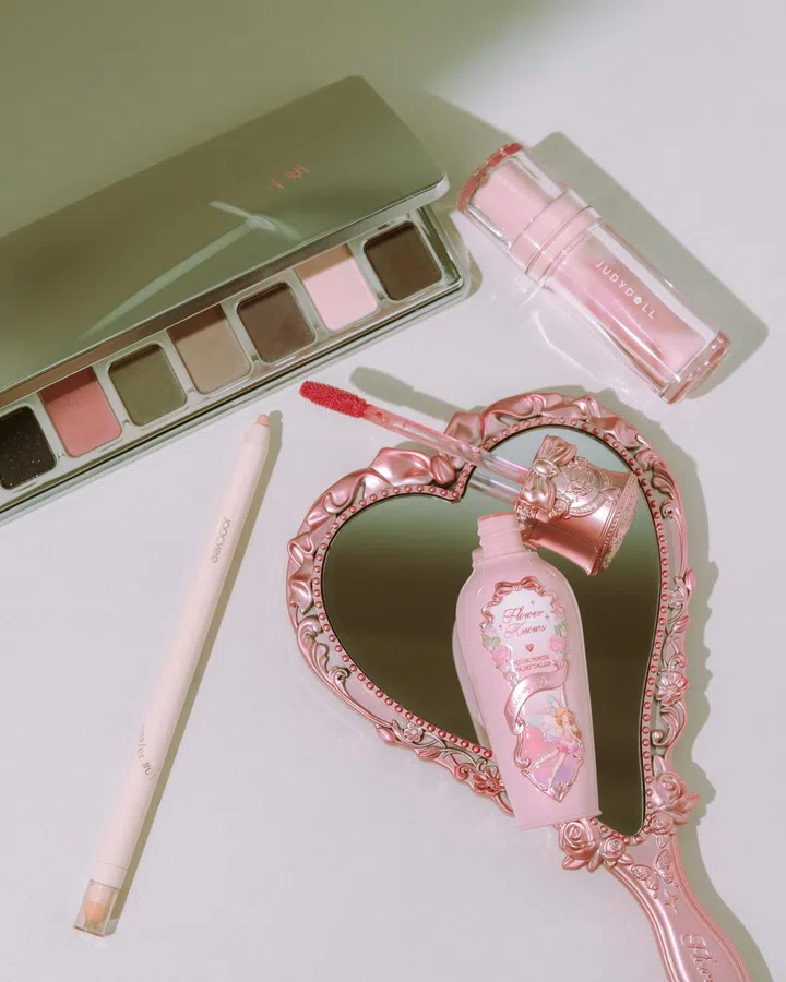 douyin makeup inspo c beauty make up judydoll flower knows