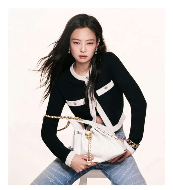 jennie chanel 25 human chanel kpop stars fashion campaigns